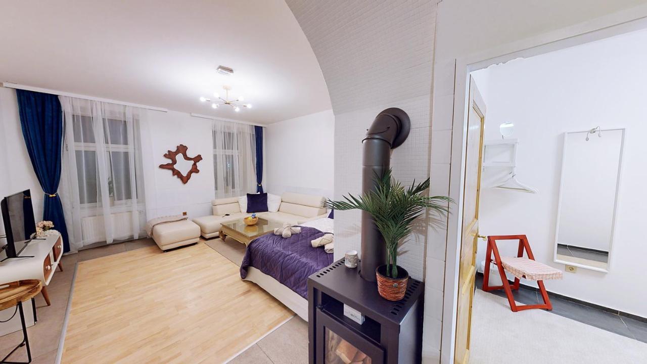 Apartment Wood Вена Экстерьер фото