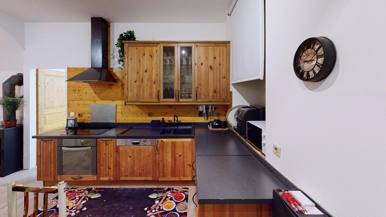 Apartment Wood Вена Экстерьер фото